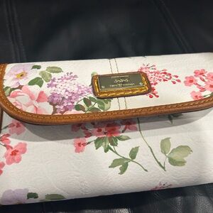 b.o.c. Leather Wallet in Brown and Tan NWOT